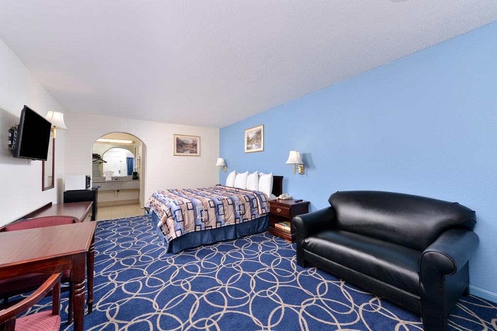 Americas Best Value Inn And Suites Houston/Northwest Brookhollow Zimmer foto